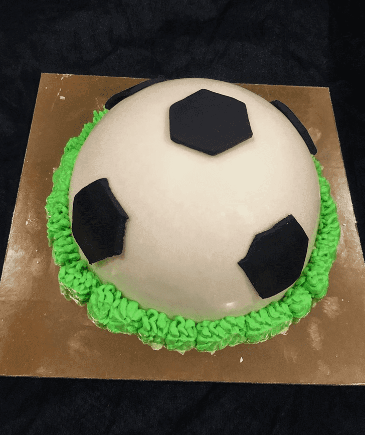 Splendid Football Cake