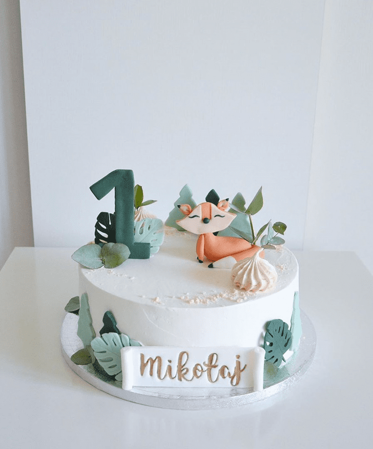Comely Fox Cake