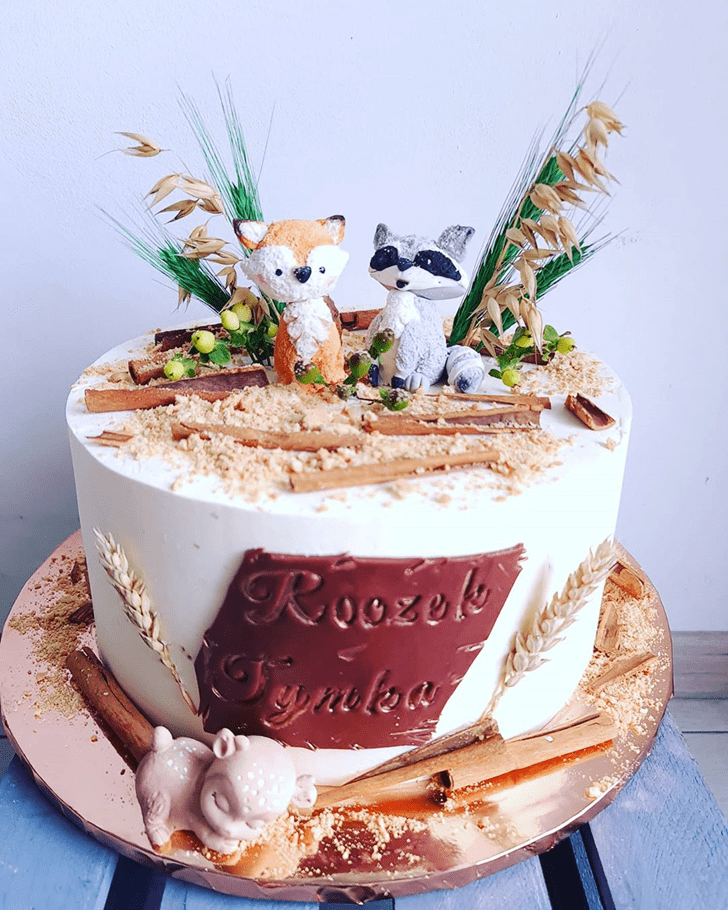 Enthralling Fox Cake