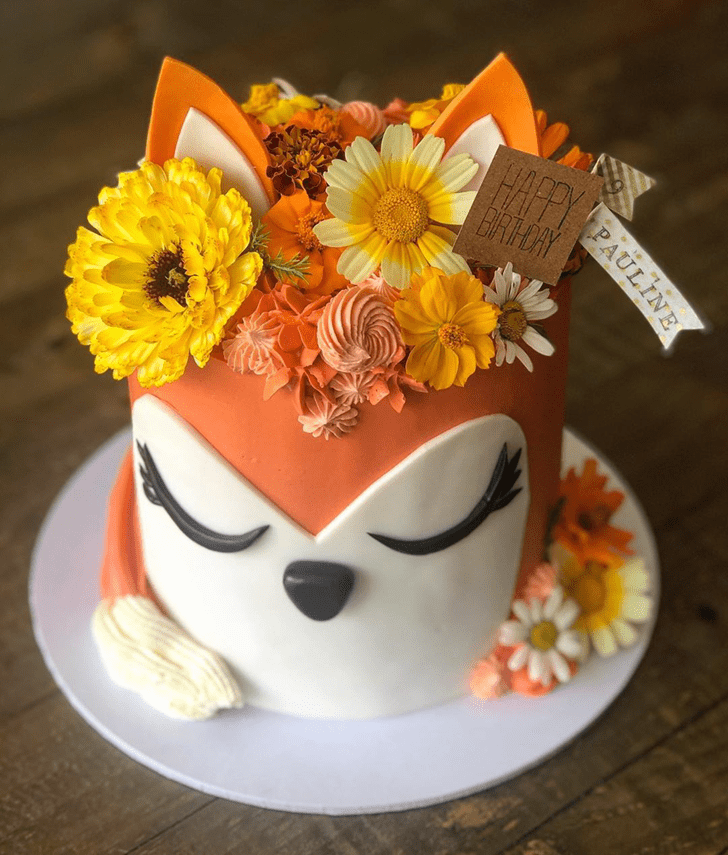 Inviting Fox Cake