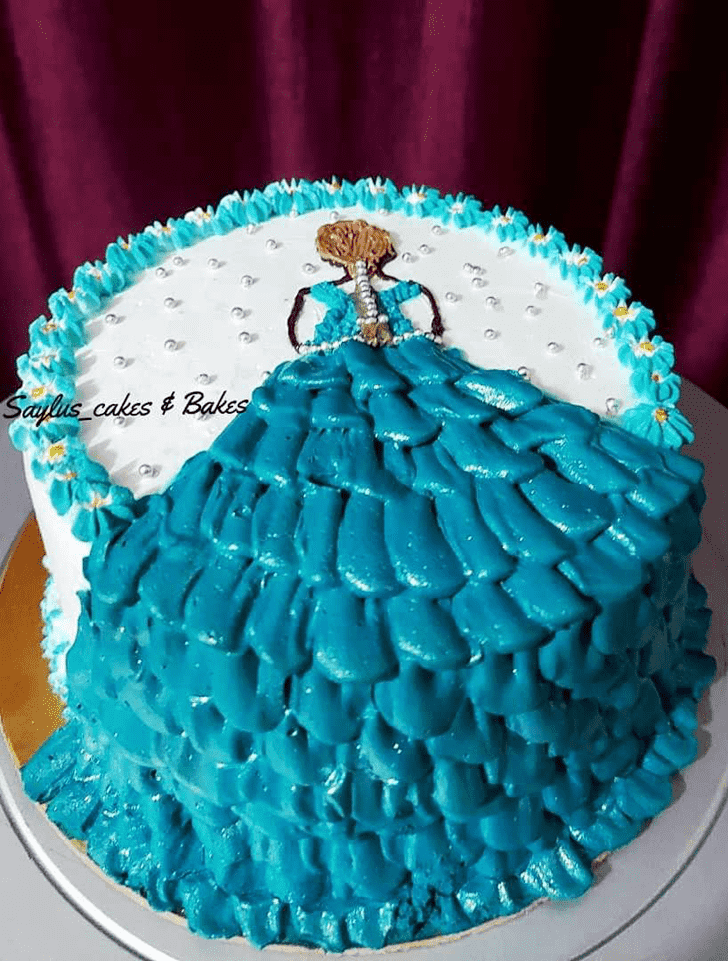 Pleasing Frock Cake