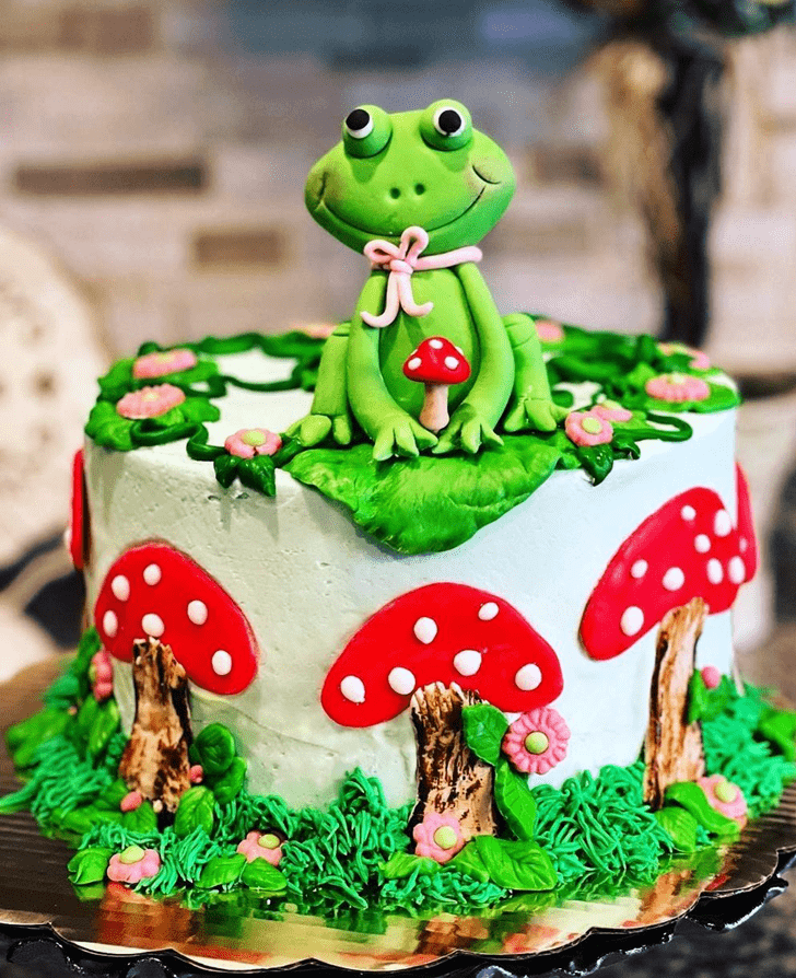Admirable Frog Cake