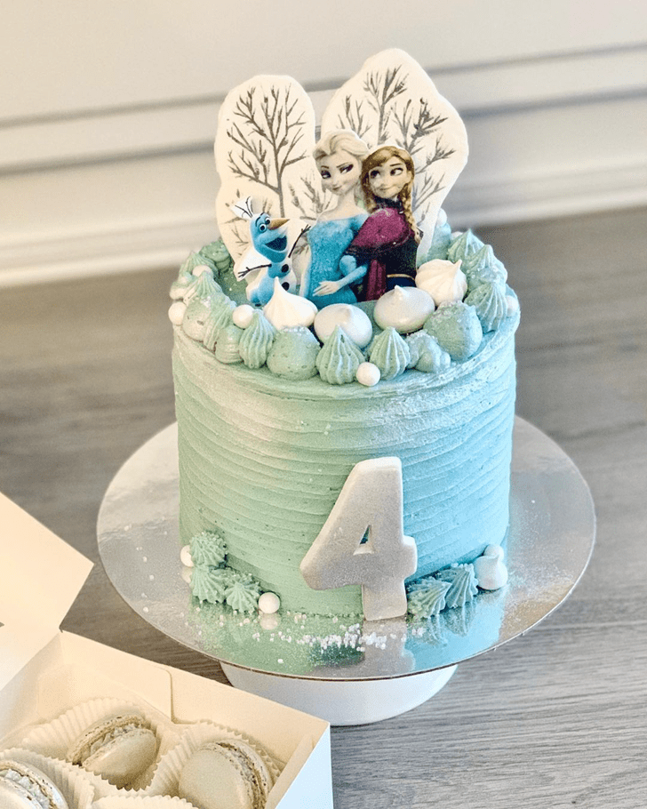 Elegant Disneys Frozen Cake