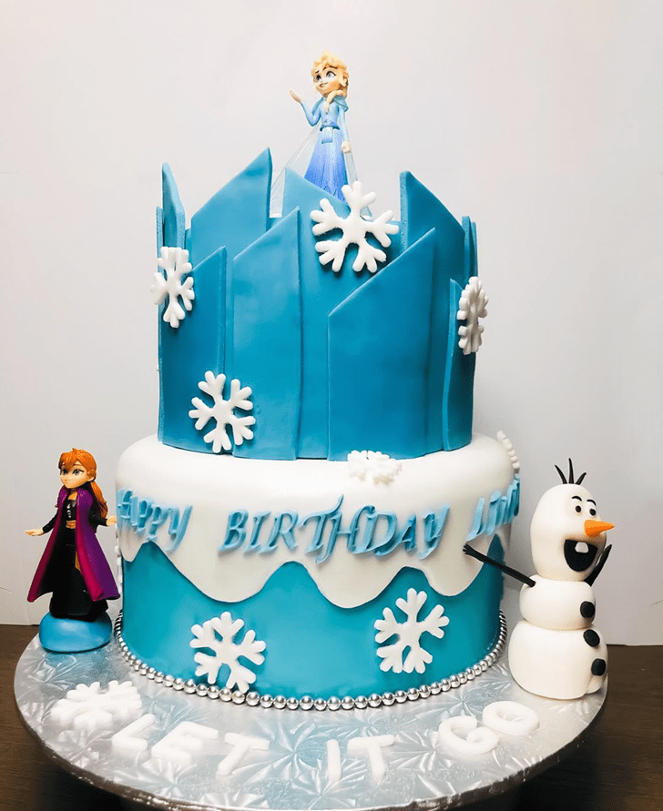 Enthralling Disneys Frozen Cake