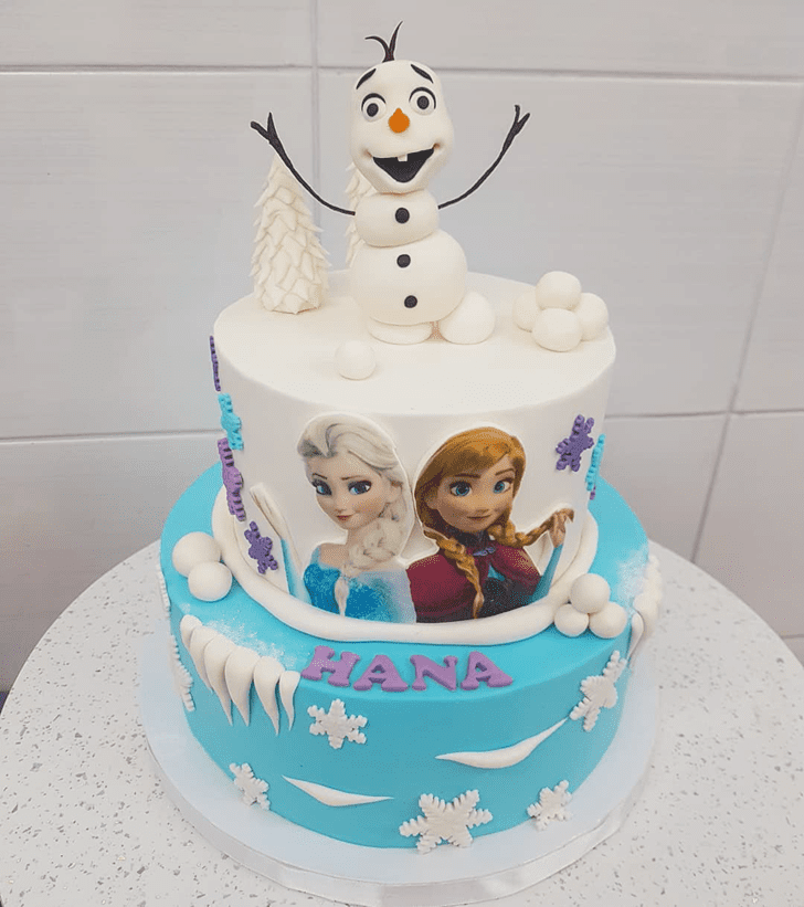 Refined Disneys Frozen Cake