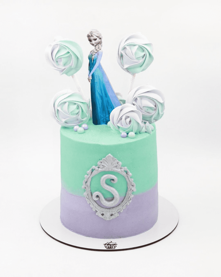 Splendid Disneys Frozen Cake