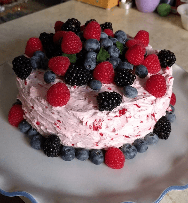 Delicate Fruits Cake