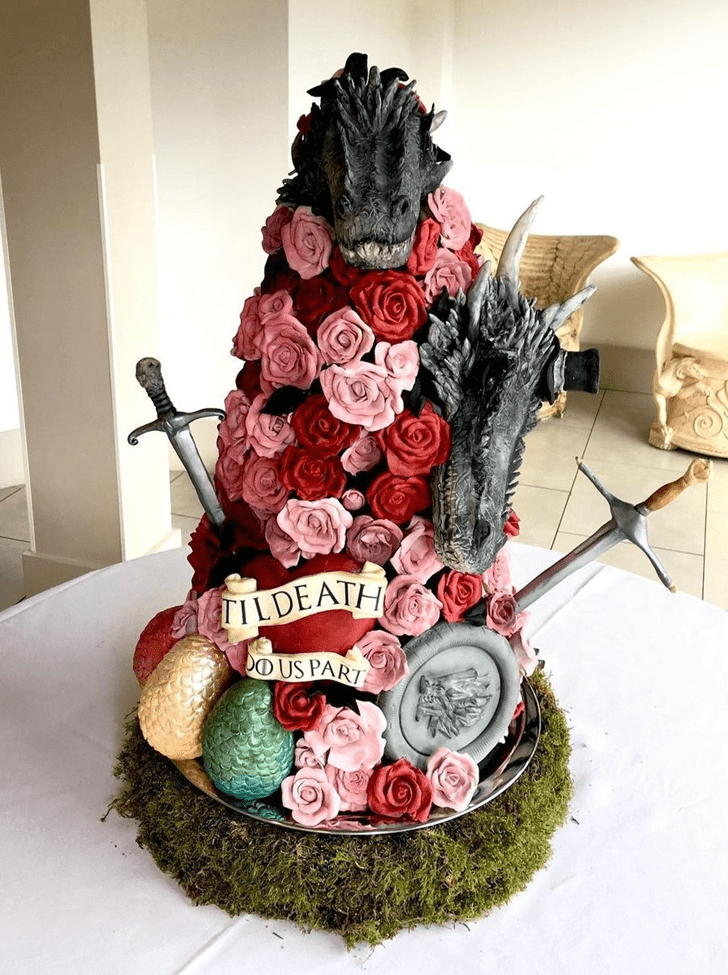 Admirable Game of Thrones Cake Design