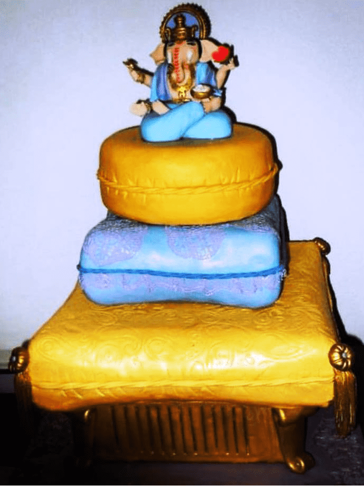Charming Ganesh Cake