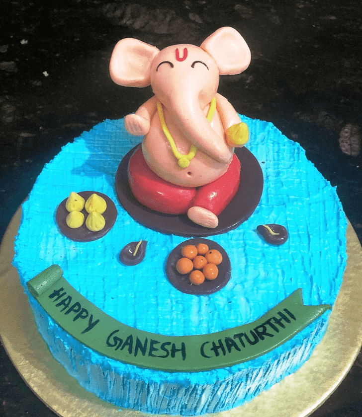 Splendid Ganesh Cake