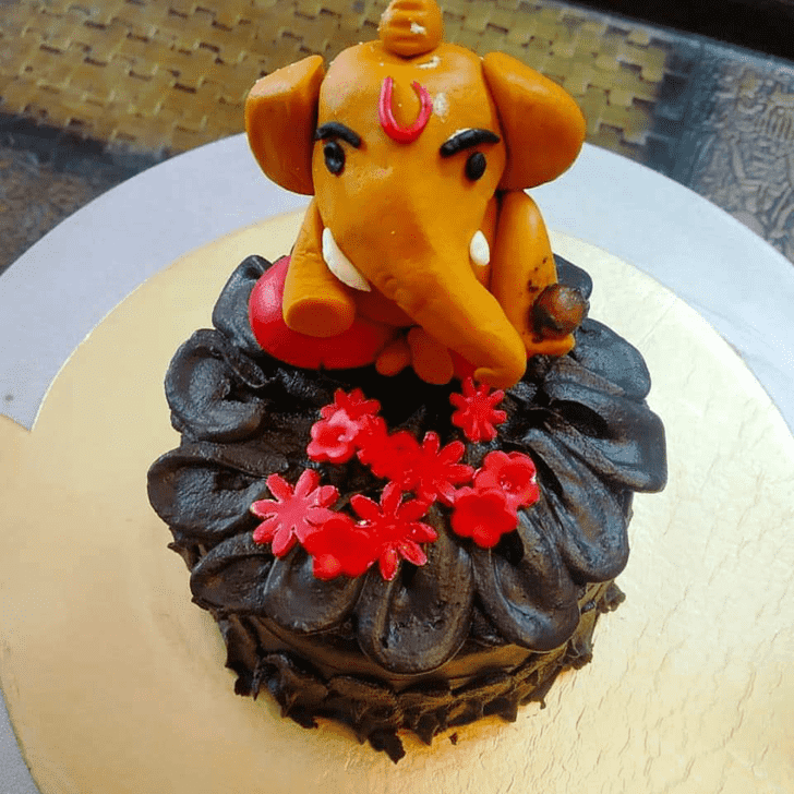 Charming Ganpati Cake
