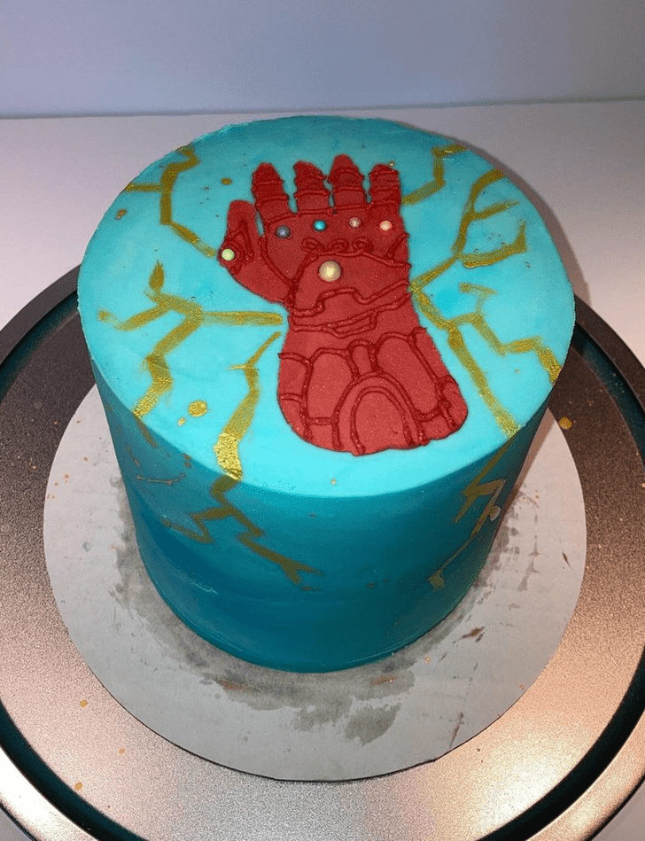 Dazzling Gauntlet Cake