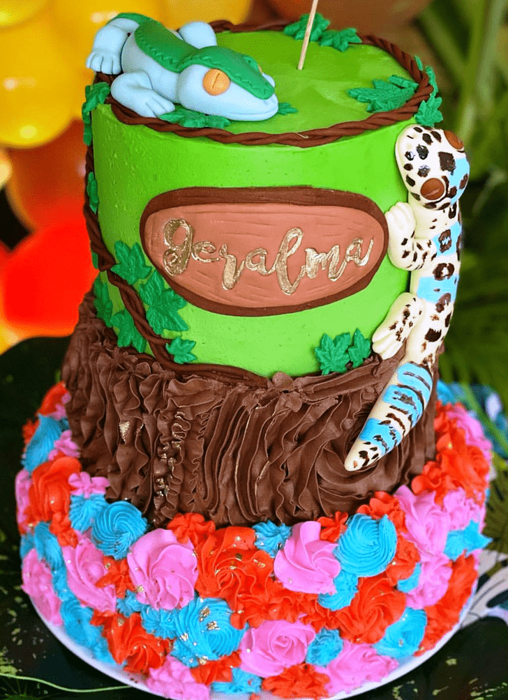 Lovely Gecko  Cake Design