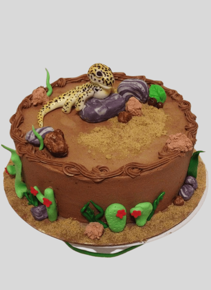 Exquisite Gecko  Cake