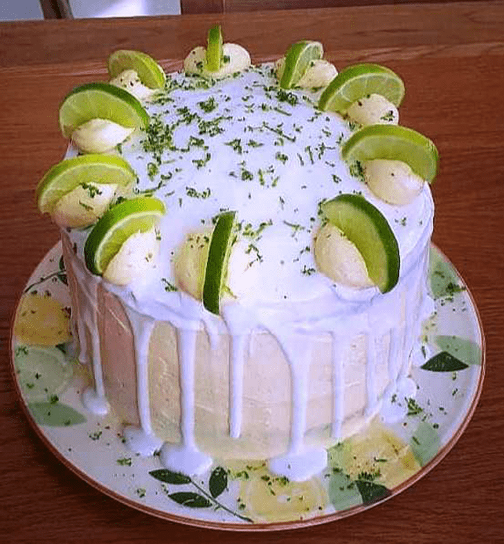 Shapely Gin And Tonic Cake