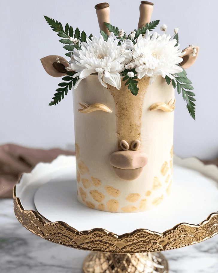Admirable Giraffe Cake Design