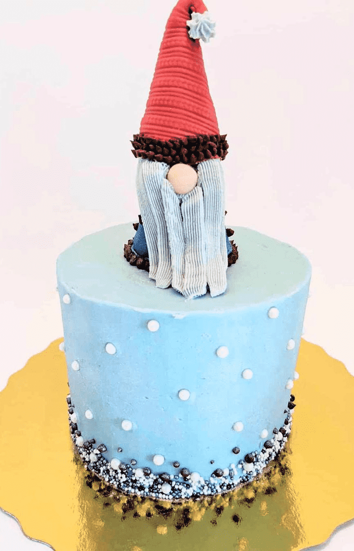 Slightly Gnome Cake