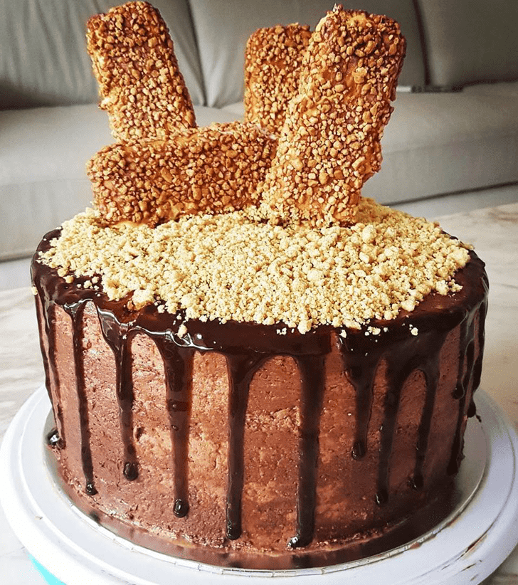 Delicate Golden Gaytime Cake