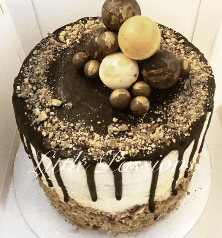 Inviting Golden Gaytime Cake