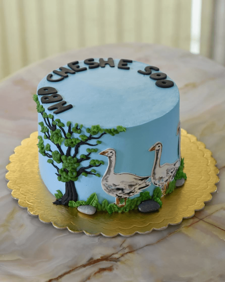 Bewitching Goose Cake