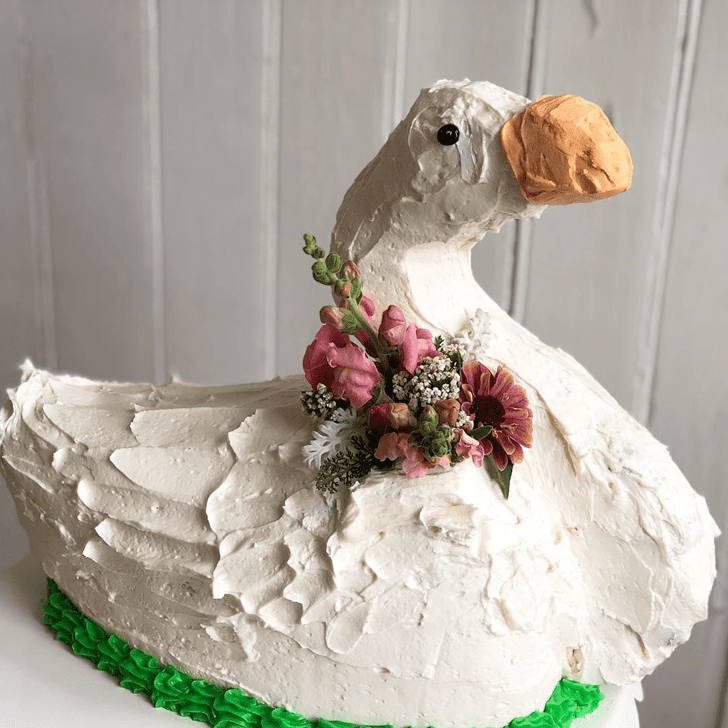 Delightful Goose Cake