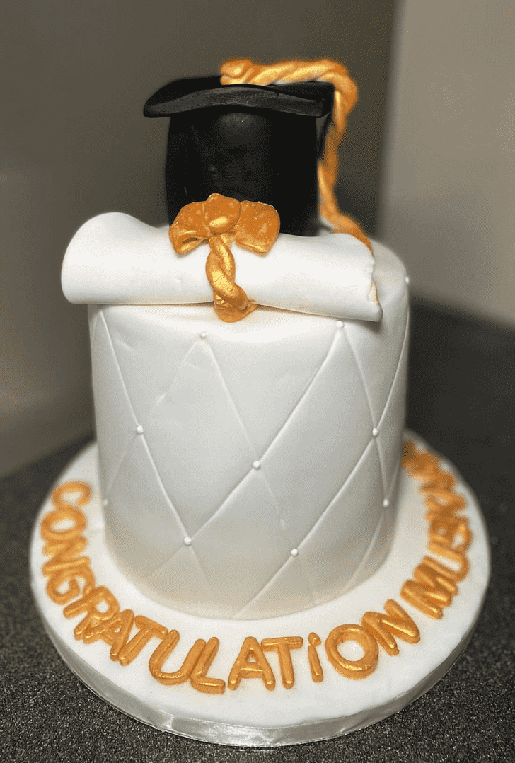 Graceful Graduation Cake