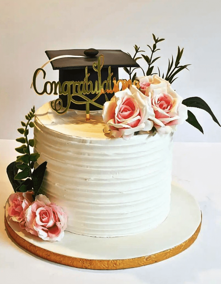Lovely Graduation Cake
