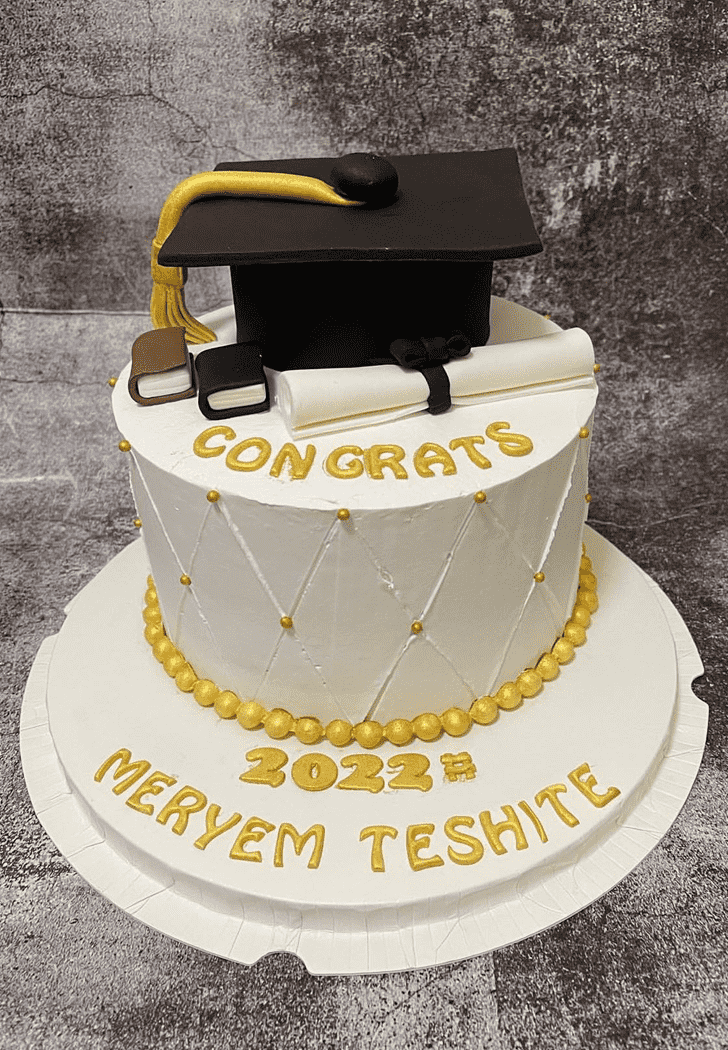 Magnificent Graduation Cake