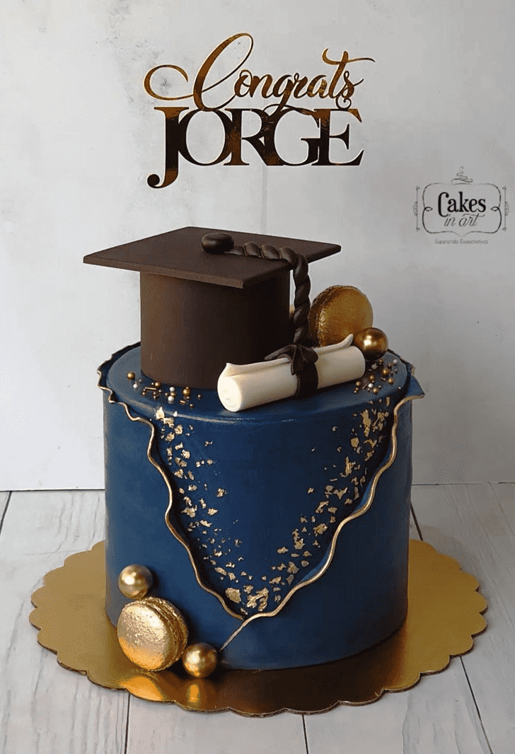 Stunning Graduation Cake