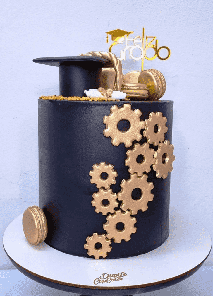 Superb Graduation Cake