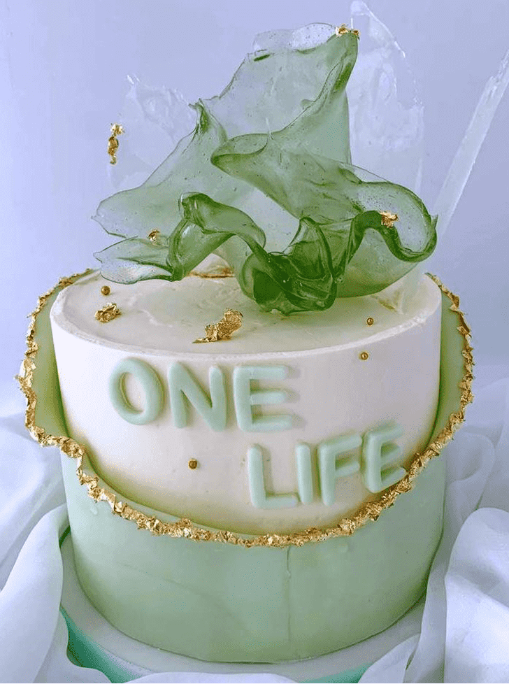 Fine Green Cake