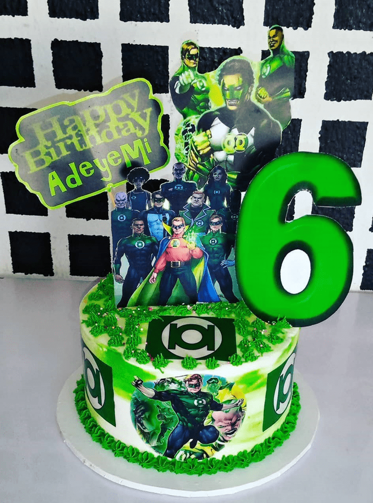 Alluring Green Lantern Cake