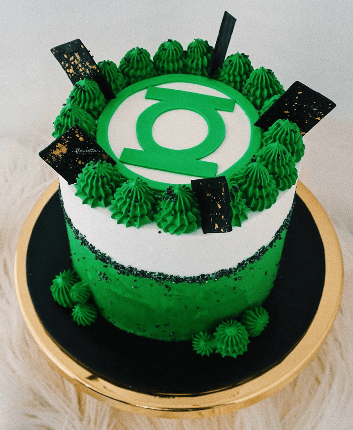 Good Looking Green Lantern Cake