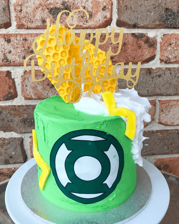 Mesmeric Green Lantern Cake
