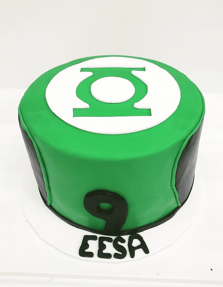 Ravishing Green Lantern Cake
