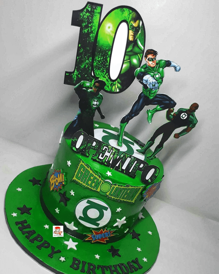 Resplendent Green Lantern Cake