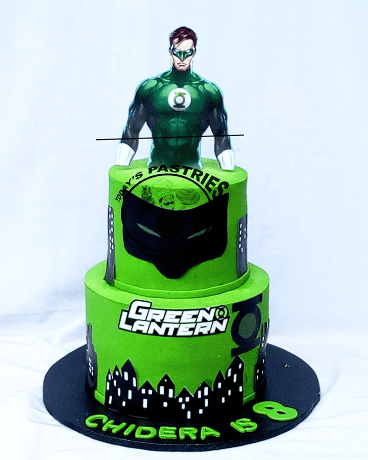 Superb Green Lantern Cake