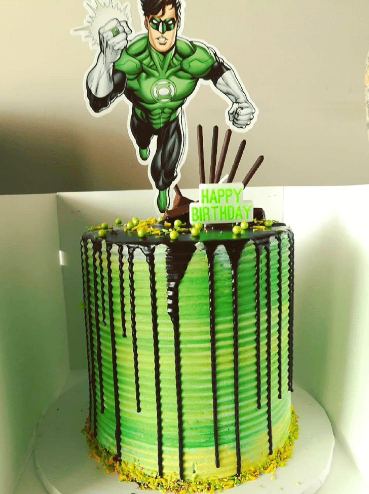 Wonderful Green Lantern Cake Design