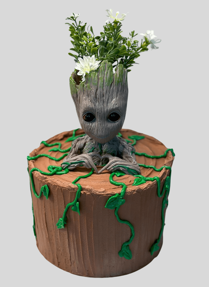 Wonderful Groot Cake Design