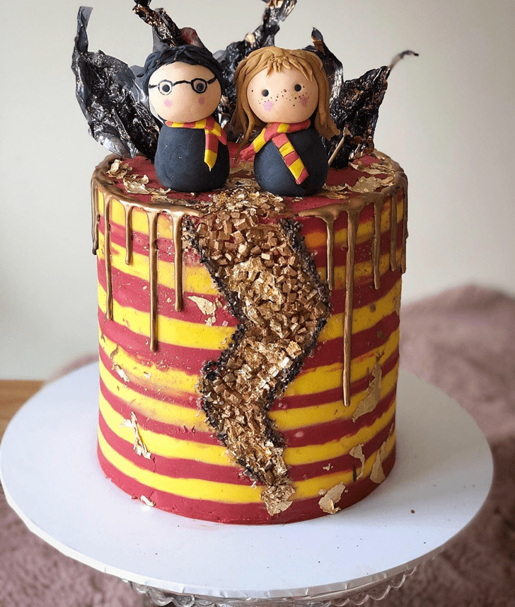Divine Gryffindor Cake