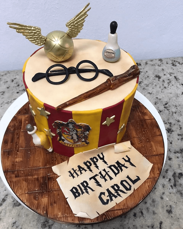 Marvelous Gryffindor Cake