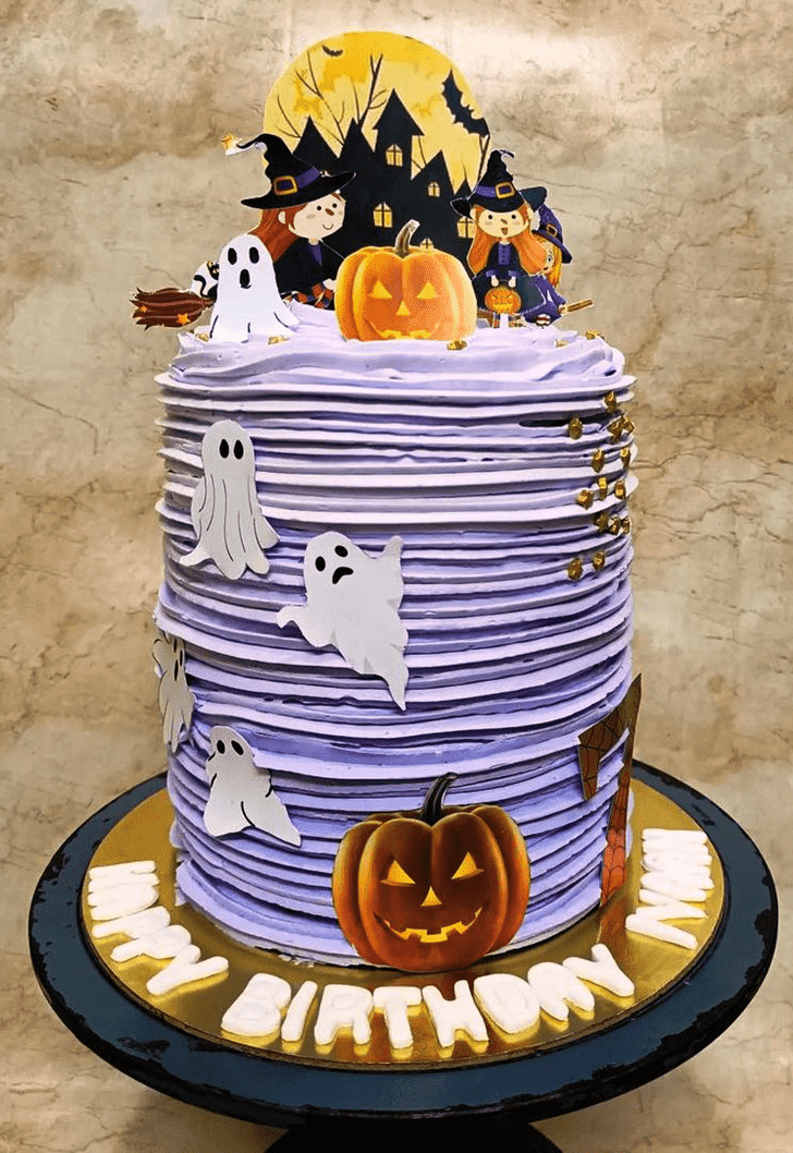 Appealing Halloween Cake
