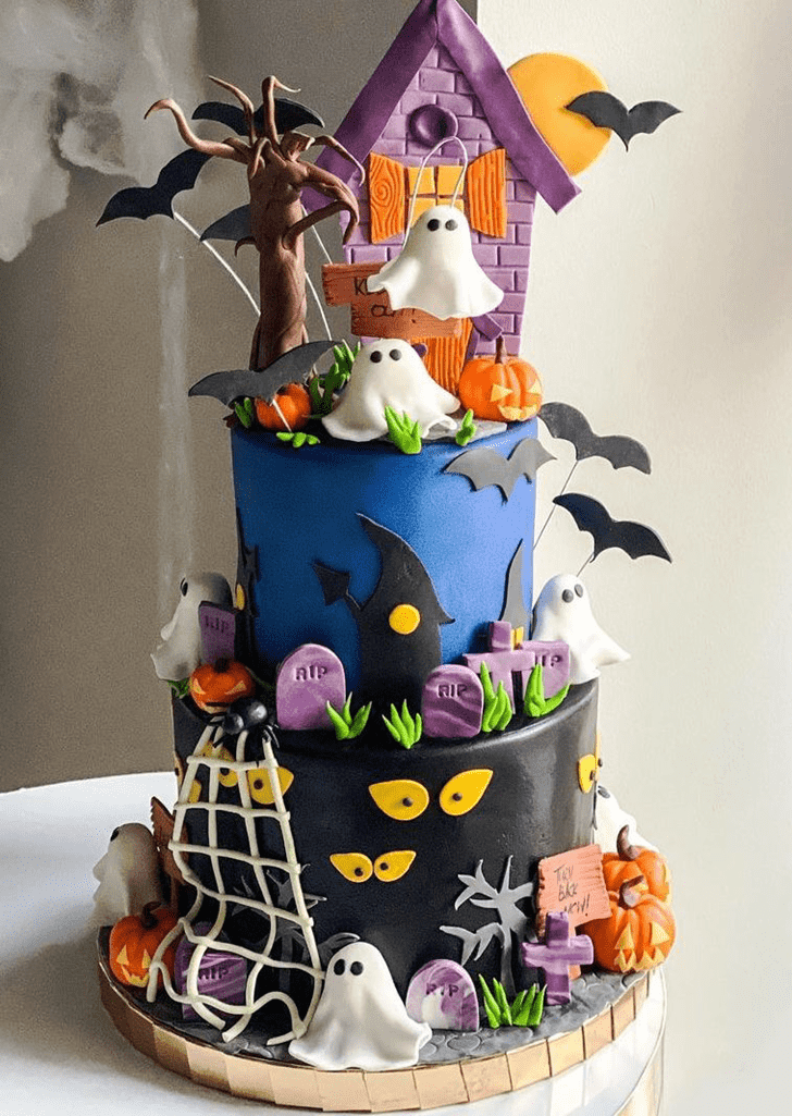 Elegant Halloween Cake