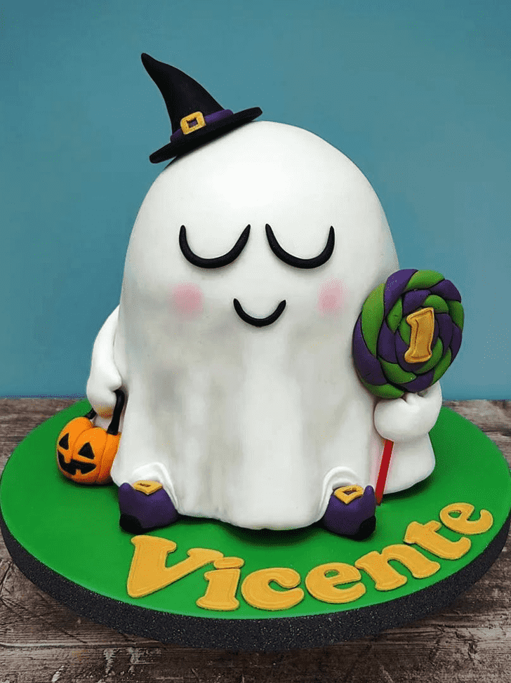 Enthralling Halloween Ghost Cake