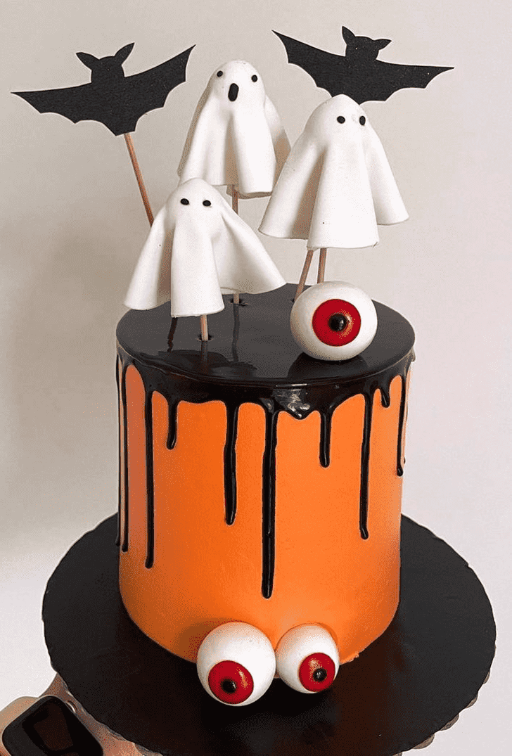 Marvelous Halloween Ghost Cake