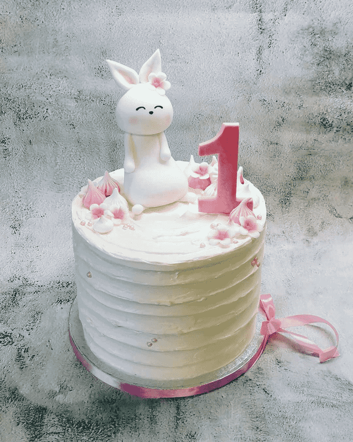 Comely Hare Cake