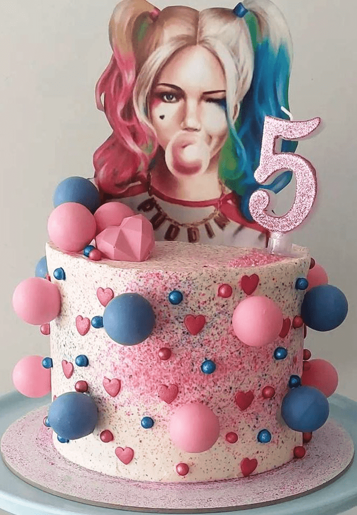 Comely Harley Quinn Cake