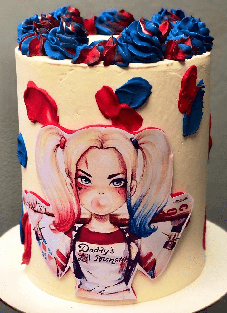 Delicate Harley Quinn Cake