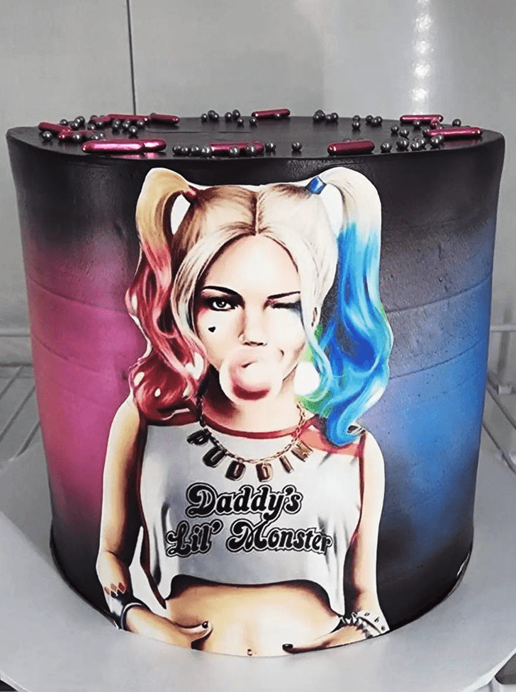 Elegant Harley Quinn Cake