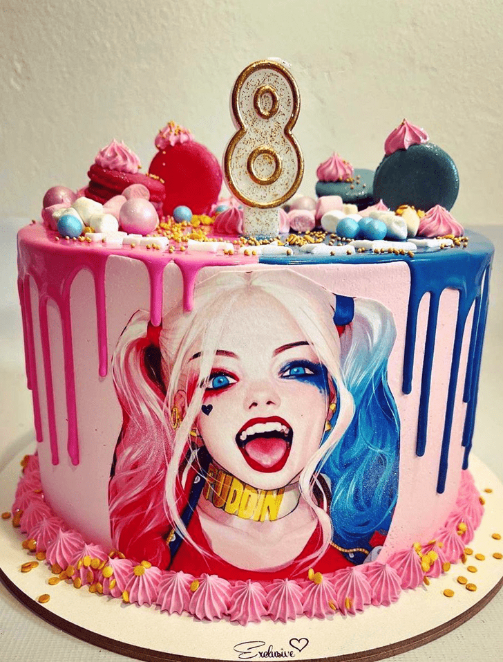 Lovely Harley Quinn Cake Design